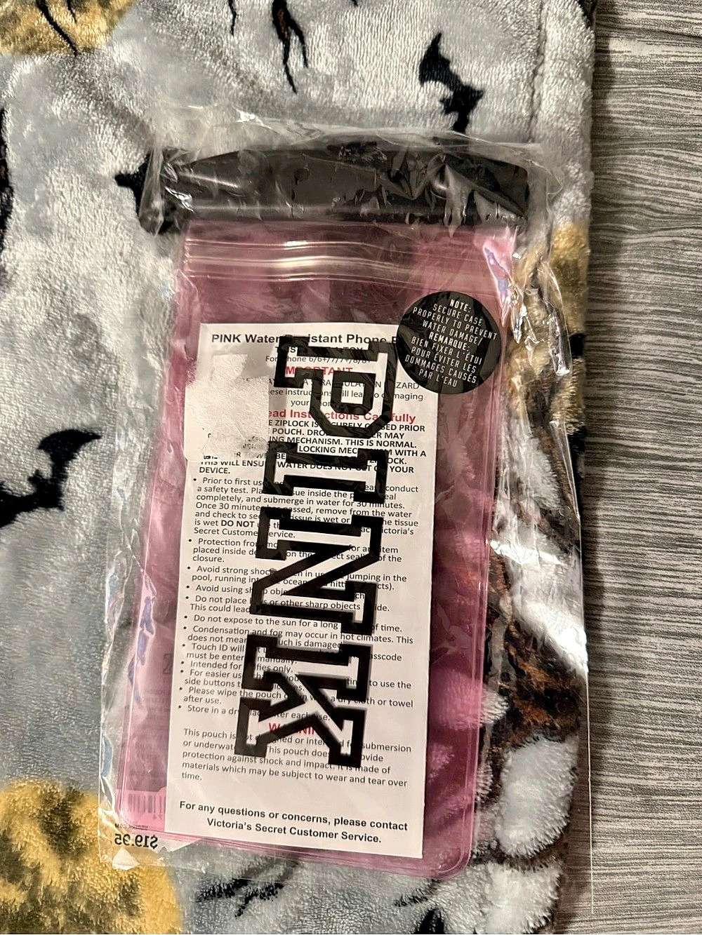 Victoria's Secret waterproof Phone Pouch Pink Phone Pouch NWT